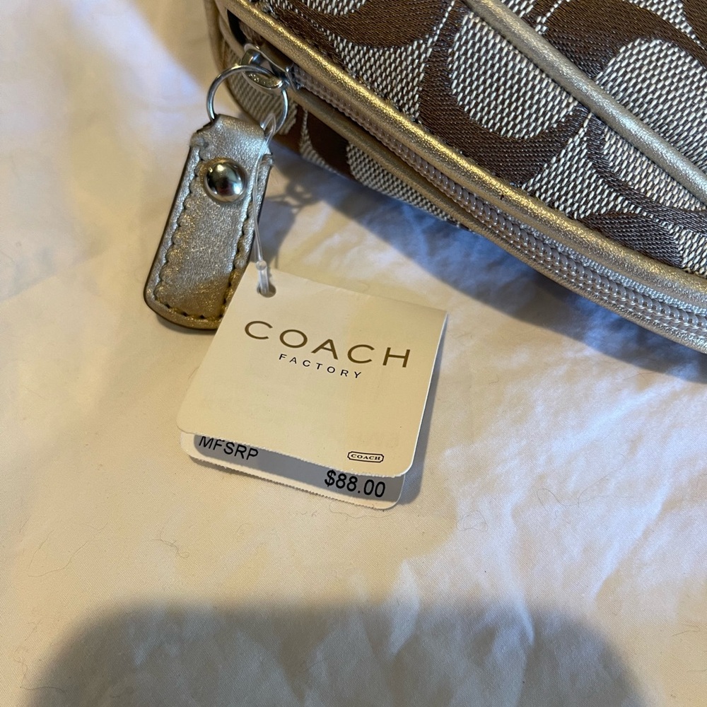 Vintage tan gold Coach Cosmetic case Makeup Travel Case - Picture 6 of 10